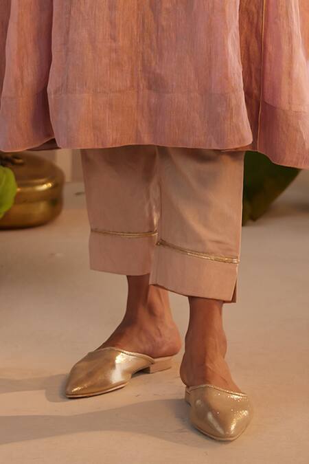 Shorshe Clothing Pink Linen Embroidery Split V-neck Hand Block Print Choga Kurta With Pant at Aza Fashions Shorshe Clothing_Pink Linen Embroidery Split V-neck Hand Block Print Choga Kurta With Pant _at_Aza_Fashions