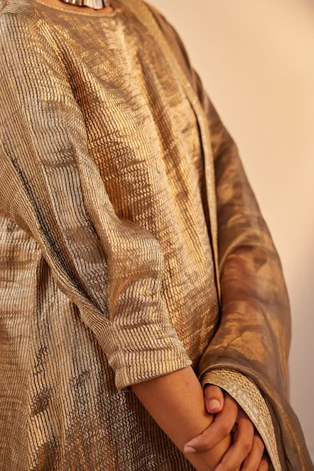 Buy_Shorshe Clothing_Grey Ramie, Tissue, Brocade Embroidery Round Ribbed Metallic Kurta And Pant Set 