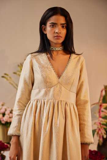 Buy Ivory Brocade, Linen Embroidery V-neck Saba Floral Pattern Anarkali For Women by Shorshe Clothing Online at Aza Fashions. Buy Ivory Brocade, Linen Embroidery V-neck Saba Floral Pattern Anarkali For Women by Shorshe Clothing Online at Aza Fashions.