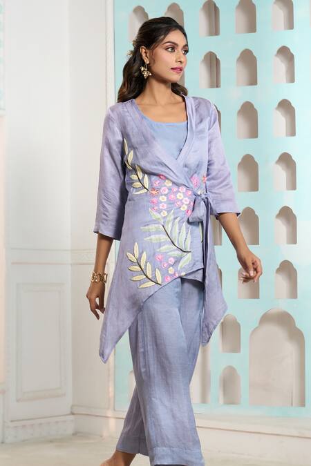 Buy Samyukta Singhania Grey Linen, Satin Embroidery V-neck Thread Jacket Tunic With Pant Buy_Samyukta Singhania_Grey Linen, Satin Embroidery V-neck Thread Jacket Tunic With Pant