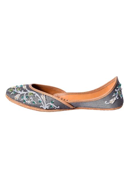 Shop_The Golden Wasp_Grey Thread Nigar Embroidered Juttis _Online_at_Aza_Fashions