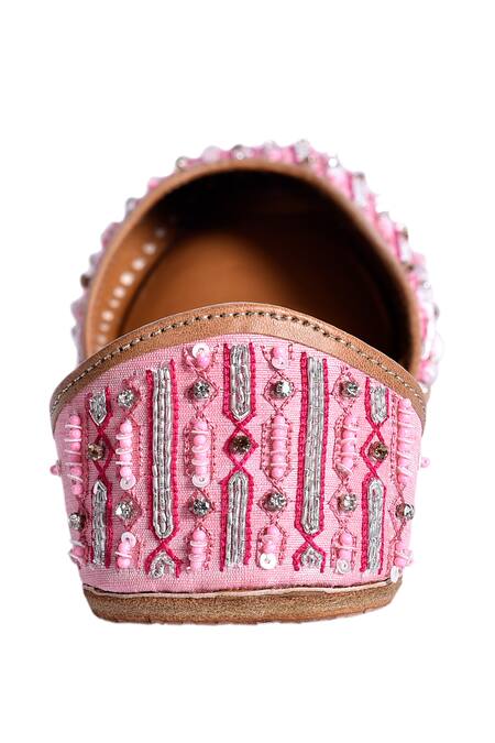 Buy_The Golden Wasp_Pink Sequins Jamiti Embroidered Juttis _Online_at_Aza_Fashions