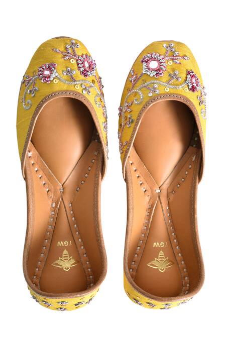 The Golden Wasp_Yellow Cutdana Sandali Embellished Juttis _Online_at_Aza_Fashions