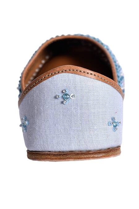 The Golden Wasp_Blue Crystals Symphony Embellished Juttis _Online_at_Aza_Fashions