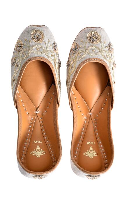 The Golden Wasp_Beige Sequins Prisca Embroidered Juttis _Online_at_Aza_Fashions