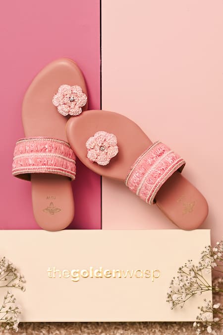 The Golden Wasp_Pink Raffia Lace Shagufta Embellished Kolhapuri _at_Aza_Fashions