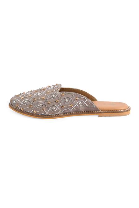 Buy_The Golden Wasp_Gold Pitta Glimmer Hive Embellished Mules _Online_at_Aza_Fashions