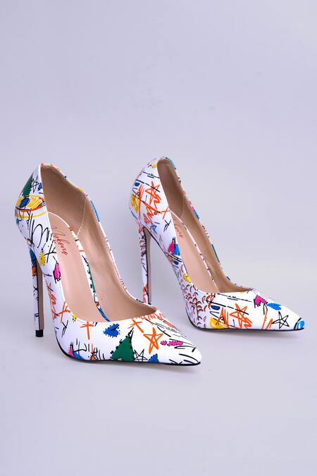 Mykono_White Graphic Pattern Stiletto Pumps _Online_at_Aza_Fashions
