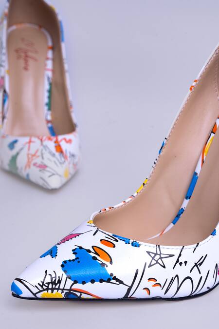 Shop_Mykono_White Graphic Pattern Stiletto Pumps _Online_at_Aza_Fashions