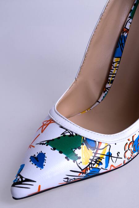 Shop_Mykono_White Graphic Pointed Toe Stiletto Pumps _Online_at_Aza_Fashions