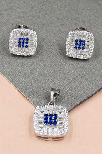 Sangeeta Boochra Starry Affair Square Pendant Set 