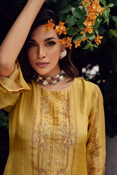 Buy Label Varsha Yellow Viscose, Organza Sequins Round Neck Persian Print And Embroidered Kurta Set Online at Aza Fashions Buy_Label Varsha_Yellow Viscose, Organza Sequins Round Neck Persian Print And Embroidered Kurta Set_Online_at_Aza_Fashions