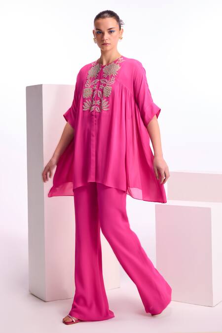Buy_Namrata Joshipura_Fuchsia Textured Georgette Embroidery Thread Hibiscus Gathered Top And Pant Set_Online_at_Aza_Fashions
