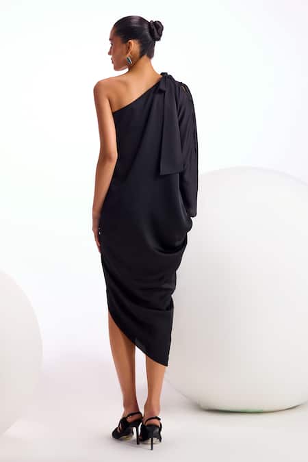 Shop Namrata Joshipura Black Satin Sequins Asymmetric Nova Placement Embroidered Draped Dress at Aza Fashions Shop_Namrata Joshipura_Black Satin Sequins Asymmetric Nova Placement Embroidered Draped Dress _at_Aza_Fashions