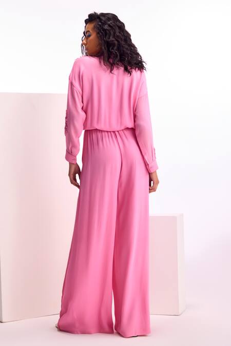 Shop Namrata Joshipura Pink Textured Georgette Embroidery Floral Applique Collar Nigella Jumpsuit at Aza Fashions Shop_Namrata Joshipura_Pink Textured Georgette Embroidery Floral Applique Collar Nigella Jumpsuit_at_Aza_Fashions