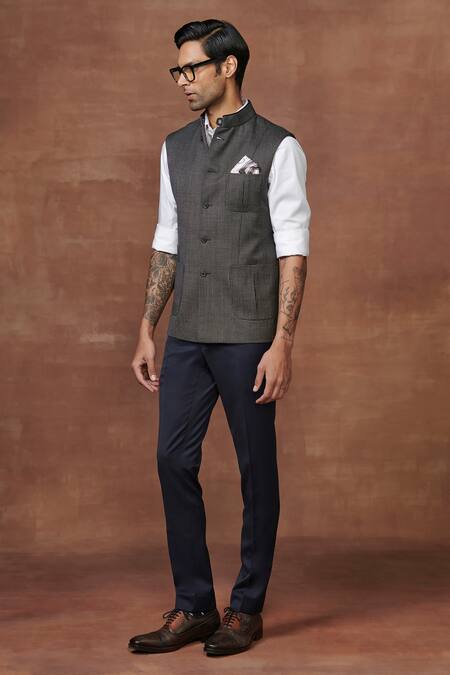 Raghavendra Rathore Jodhpur Grey Wool Noble Noir Waistcoat Online at Aza Fashions Raghavendra Rathore Jodhpur_Grey Wool Noble Noir Waistcoat _Online_at_Aza_Fashions