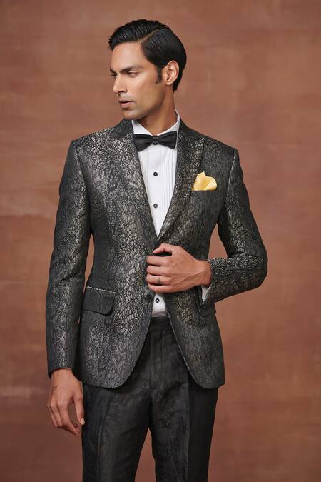 Raghavendra Rathore Jodhpur Black Jacquard Symphony Tuxedo Jacket Online at Aza Fashions Raghavendra Rathore Jodhpur_Black Jacquard Symphony Tuxedo Jacket _Online_at_Aza_Fashions