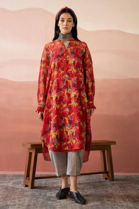 Swatti Kapoor Red Cotton, Chanderi Embroidery, Sequins Dilek Hand Block Print Kurta With Slip Online at Aza Fashions Swatti Kapoor_Red Cotton, Chanderi Embroidery, Sequins Dilek Hand Block Print Kurta With Slip _Online_at_Aza_Fashions