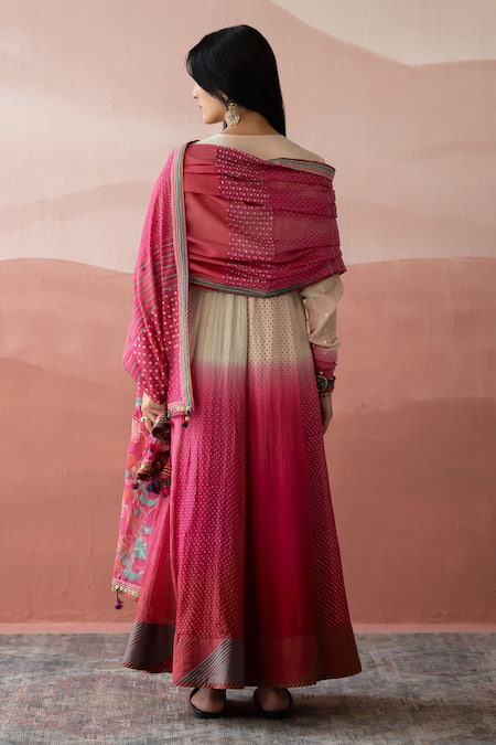 Shop Swatti Kapoor Pink Woven 40gm Chanderi Block Printed Eman Dupatta at Aza Fashions Shop_Swatti Kapoor_Pink Woven 40gm Chanderi Block Printed Eman Dupatta _at_Aza_Fashions