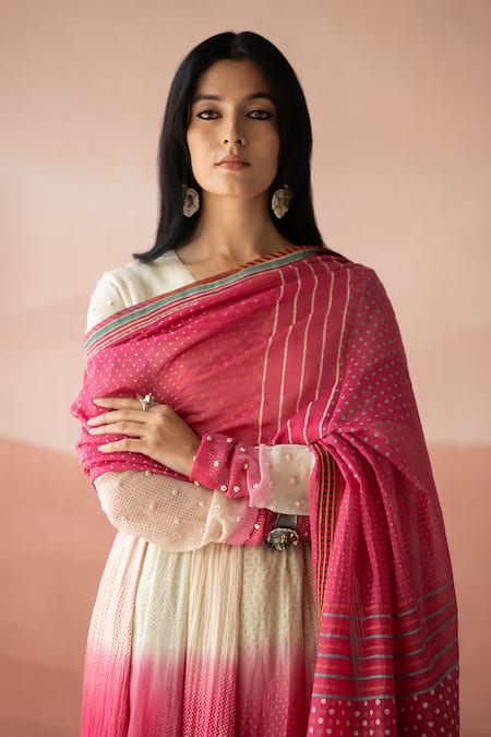 Shop Swatti Kapoor Pink Woven 40gm Chanderi Block Printed Eman Dupatta Online at Aza Fashions Shop_Swatti Kapoor_Pink Woven 40gm Chanderi Block Printed Eman Dupatta _Online_at_Aza_Fashions