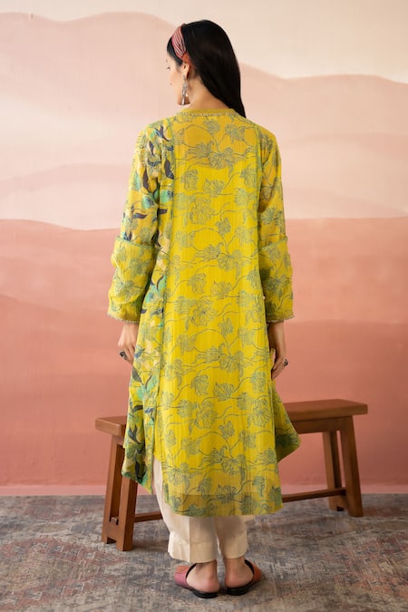 Swatti Kapoor Yellow Woven 40gm Chanderi Block Faiz Kurta With Slip Online at Aza Fashions Swatti Kapoor_Yellow Woven 40gm Chanderi Block Faiz Kurta With Slip _Online_at_Aza_Fashions