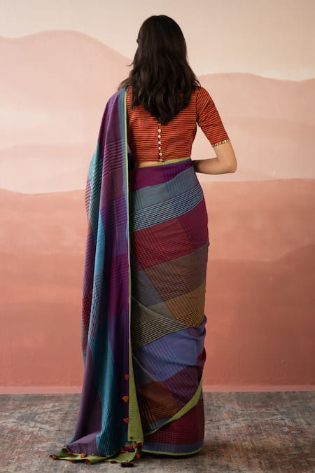Swatti Kapoor Giza Striped Print Saree 