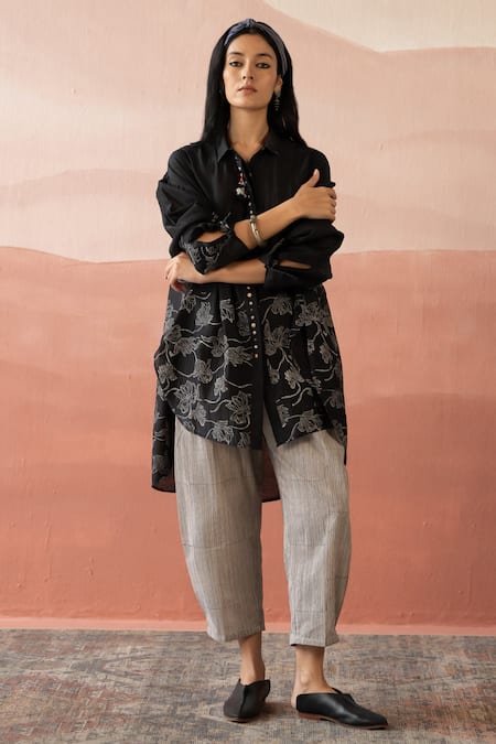 Swatti Kapoor Black Chanderi Beads, Embroidery Collared Gysi Floral Print Shirt Online at Aza Fashions Swatti Kapoor_Black Chanderi Beads, Embroidery Collared Gysi Floral Print Shirt _Online_at_Aza_Fashions