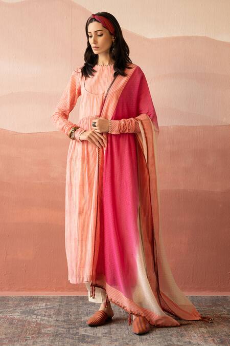 Swatti Kapoor White Woven 40gm Chanderi Block Margrita Border Dupatta Online at Aza Fashions Swatti Kapoor_White Woven 40gm Chanderi Block Margrita Border Dupatta _Online_at_Aza_Fashions