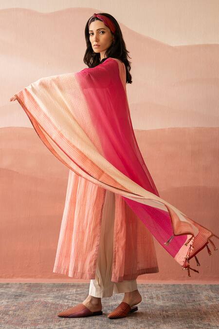 Shop Swatti Kapoor White Woven 40gm Chanderi Block Margrita Border Dupatta Online at Aza Fashions Shop_Swatti Kapoor_White Woven 40gm Chanderi Block Margrita Border Dupatta _Online_at_Aza_Fashions