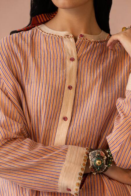 Swatti Kapoor White Tunic Woven 40gm Chanderi Block Marwan Shirt at Aza Fashions Swatti Kapoor_White Tunic Woven 40gm Chanderi Block Marwan Shirt _at_Aza_Fashions