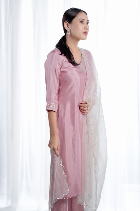 Harshita Jain_Pink Silk Organza Pearls, Sequins, Beads, Floral Hand Straight Kurta Pant Set _Online_at_Aza_Fashions