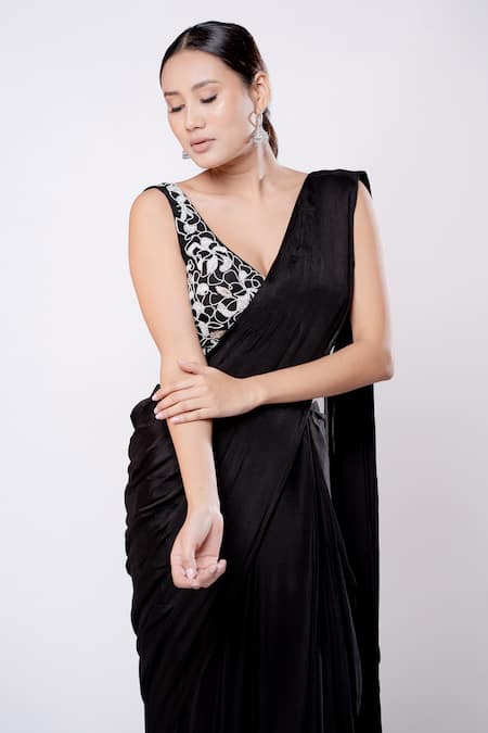Buy_Harshita Jain_Black Chiffon Sequins, Embroidery V-neck Layered Pre-draped Saree With Blouse _Online_at_Aza_Fashions