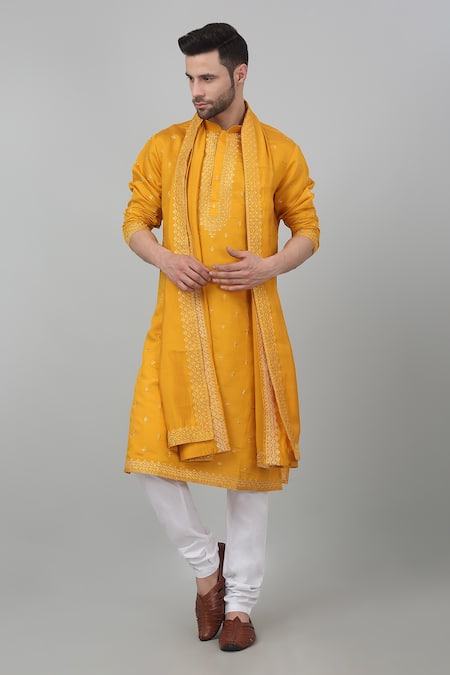 Aham-Vayam Yellow Cotton Embroidered Thread And Sequin Work Riwayat Kurta Set 