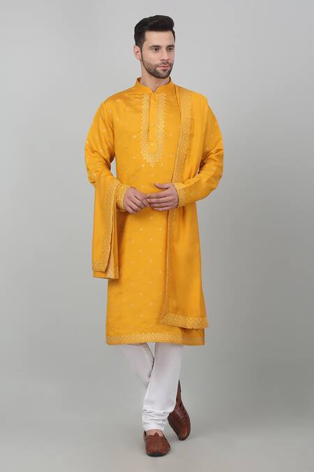 Shop Aham-Vayam Yellow Cotton Embroidery, Sequins Riwayat Thread Kurta Set Online at Aza Fashions Shop_Aham-Vayam_Yellow Cotton Embroidery, Sequins Riwayat Thread Kurta Set _Online_at_Aza_Fashions