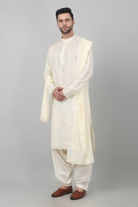 Shop Aham-Vayam Cream Cotton Embroidery, Mirrors, Sequins Taraana Thread Kurta Set Online at Aza Fashions Shop_Aham-Vayam_Cream Cotton Embroidery, Mirrors, Sequins Taraana Thread Kurta Set _Online_at_Aza_Fashions
