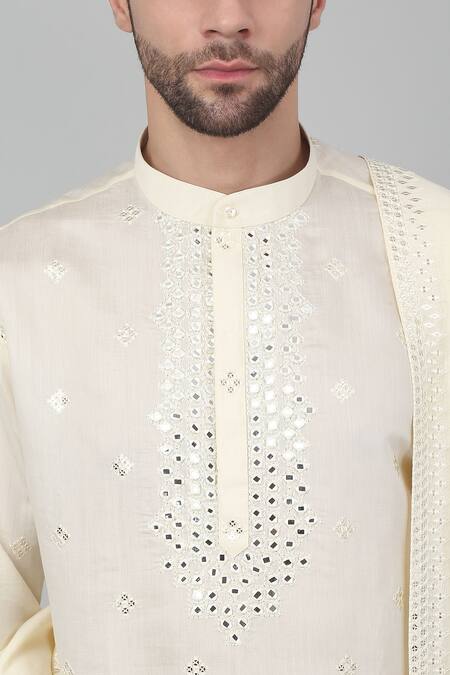 Aham-Vayam Cream Cotton Embroidery, Mirrors, Sequins Taraana Thread Kurta Set at Aza Fashions Aham-Vayam_Cream Cotton Embroidery, Mirrors, Sequins Taraana Thread Kurta Set _at_Aza_Fashions