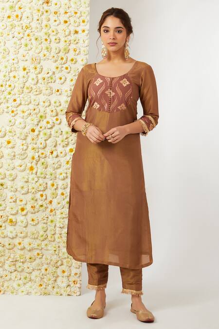 Buy_Tashee_Brown Tissue, Chanderi Embroidery Round Neck Floral Kurta Pant Set _Online_at_Aza_Fashions