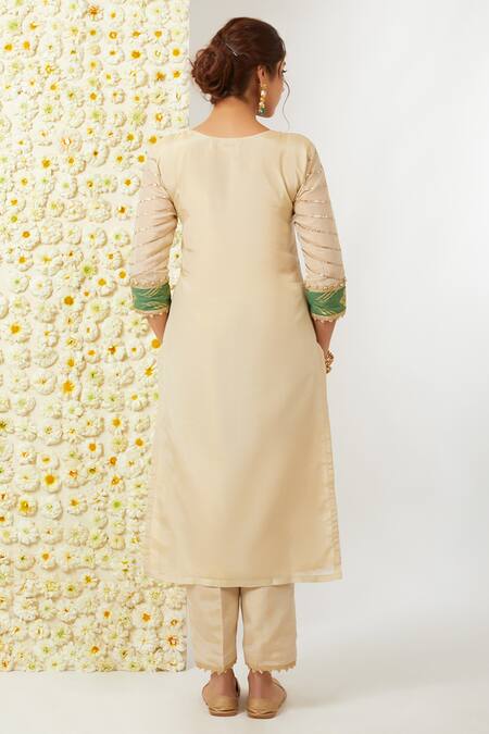 Shop_Tashee_Beige Tissue Embroidery V-neck Floral Work Kurta And Pant Set _at_Aza_Fashions