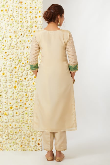 Shop_Tashee_Beige Tissue, Chanderi Embroidery V-neck Floral Work Kurta Pant Set _at_Aza_Fashions