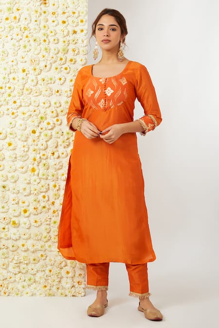 Buy_Tashee_Orange Tissue, Chanderi Embroidery Round Neck Floral Kurta Pant Set _Online_at_Aza_Fashions