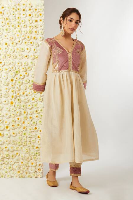 Shop Tashee Beige Velvet, Tissue, Organza Sequins, Embroidery V Floral Kurta Pant Set Online at Aza Fashions Shop_Tashee_Beige Velvet, Tissue, Organza Sequins, Embroidery V Floral Kurta Pant Set _Online_at_Aza_Fashions