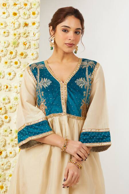 Shop_Tashee_Beige Velvet, Tissue, Organza Embroidery V-neck Floral Kurta Pant Set _Online_at_Aza_Fashions