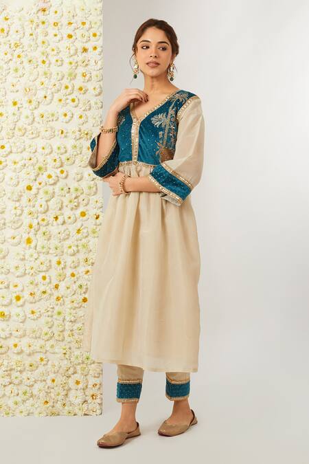 Shop_Tashee_Beige Velvet, Tissue, Organza Embroidery V-neck Floral Kurta Pant Set _at_Aza_Fashions