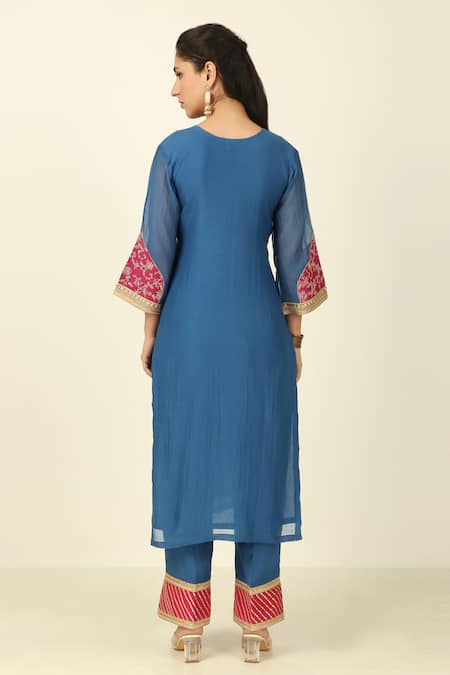 Shop_Tashee_Blue Chanderi, Cotton Embroidery V-neck Threadwork Kurta With Pant _at_Aza_Fashions