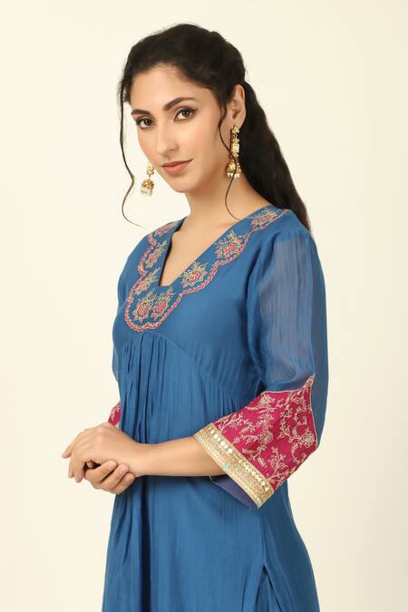 Shop_Tashee_Blue Chanderi, Cotton Embroidery V-neck Threadwork Kurta With Pant _Online_at_Aza_Fashions
