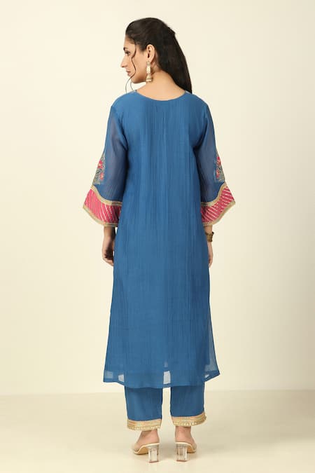 Shop Tashee Blue Chanderi, Cotton Embroidery V-neck Floral Vine Threadwork Kurta With Pant at Aza Fashions Shop_Tashee_Blue Chanderi, Cotton Embroidery V-neck Floral Vine Threadwork Kurta With Pant _at_Aza_Fashions