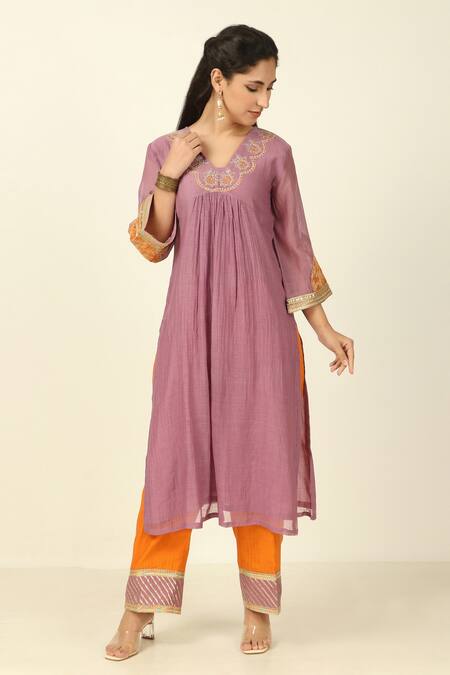 Buy_Tashee_Purple Chanderi, Cotton Embroidery V-neck Threadwork Kurta With Pant _Online_at_Aza_Fashions