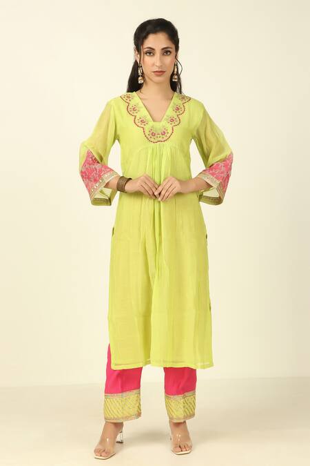 Shop_Tashee_Green Chanderi, Cotton Embroidery, Lace V-neck Kurta Pant Set _Online_at_Aza_Fashions