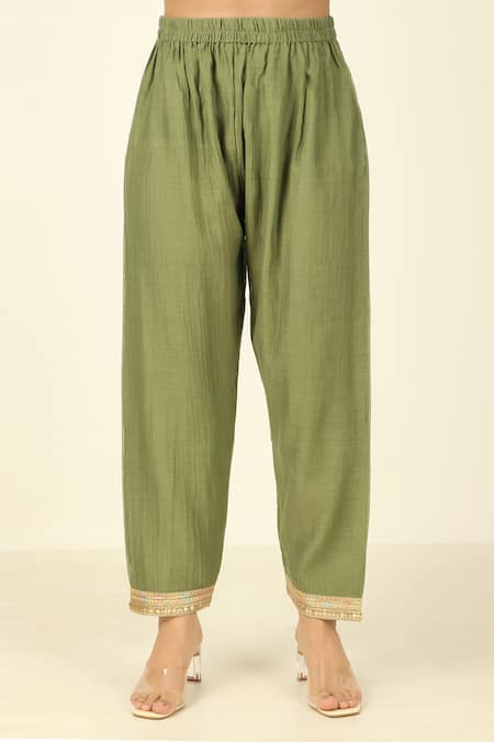 Tashee_Pink Chanderi, Cotton Embroidery, Gota Patti V-neck Floral Kurta Set _Online_at_Aza_Fashions