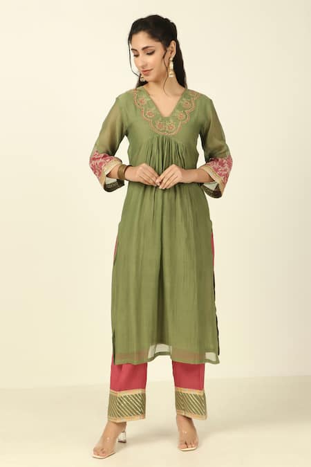 Shop_Tashee_Green Chanderi, Cotton Embroidery, Lace Collared Pleated Front Kurta Pant Set _Online_at_Aza_Fashions